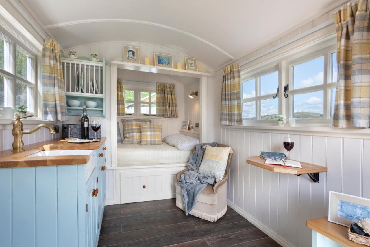 The Heron Shepherds Hut At Lyth Valley Brigsteer Extérieur photo