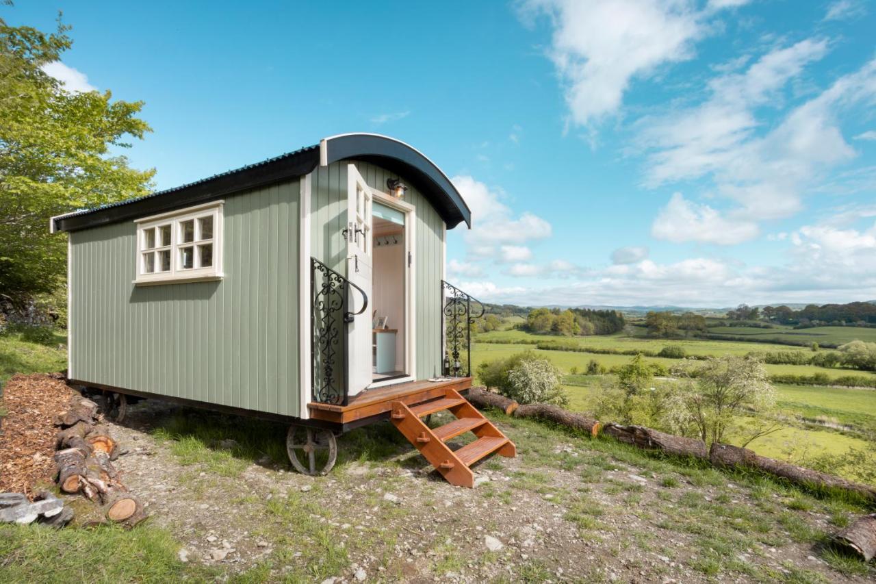 The Heron Shepherds Hut At Lyth Valley Brigsteer Extérieur photo