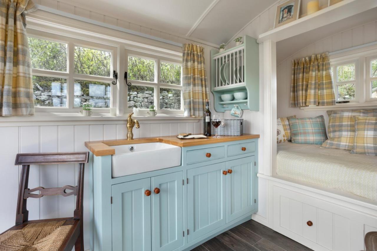 The Heron Shepherds Hut At Lyth Valley Brigsteer Extérieur photo